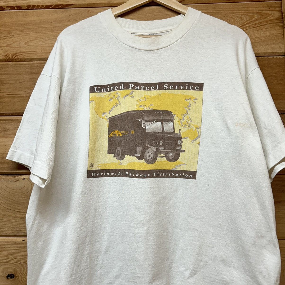 Fruit Of The Loom Vintage 90s UPS Mail Parcel Service Promo Graphic T Shirt Size US XL / EU 56 / 4 - 2 Thumbnail