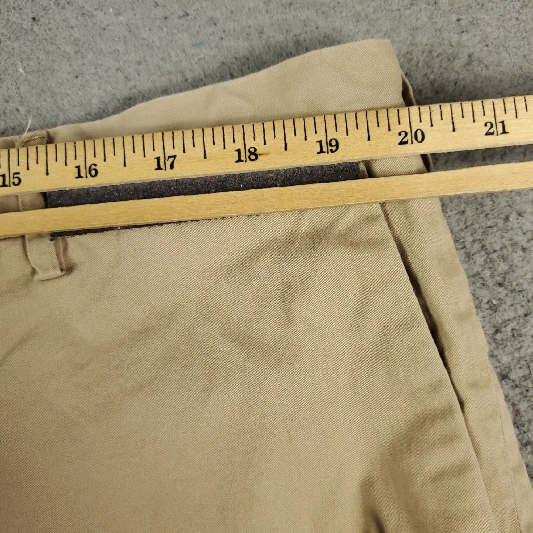 Ralph Lauren Ralph Lauren Chino Shorts Mens Size 40 Beige Cotton Flat Front Size US 40 / EU 56 - 4 Thumbnail