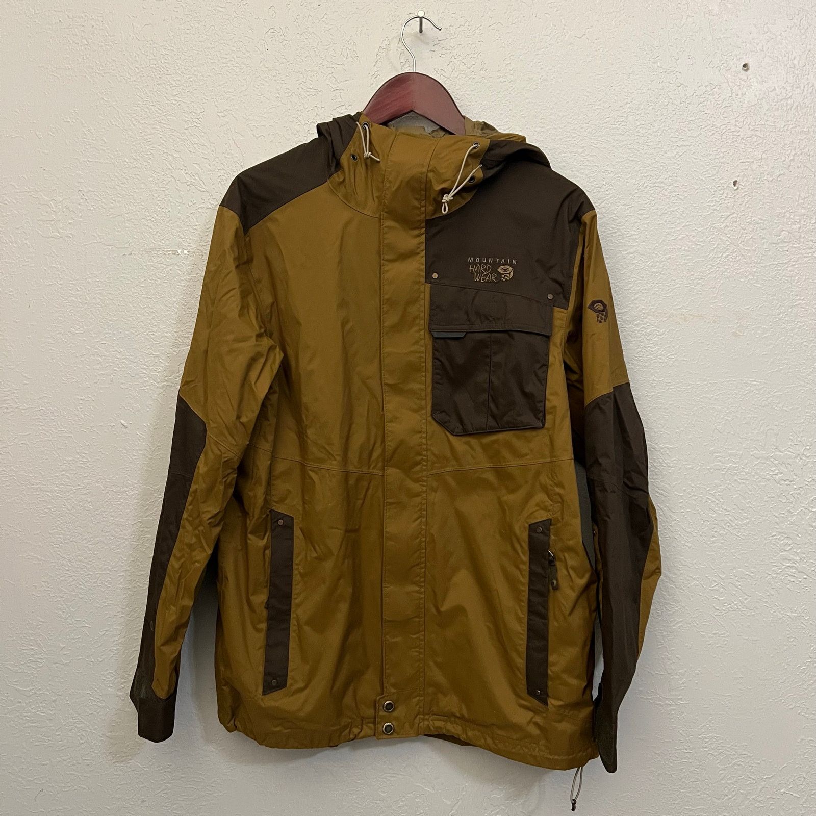 Mountain Hardwear Mountain Hardwear Dry Q Jacket Mens Sz M Brown Hooded ski Size US M / EU 48-50 / 2 - 1 Thumbnail