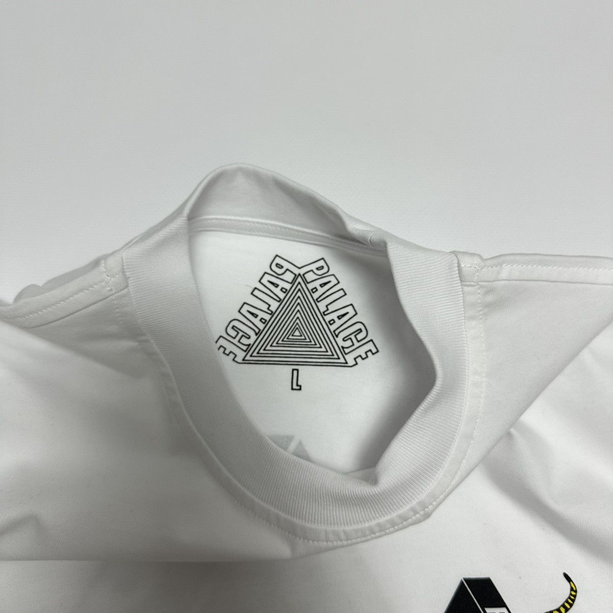Palace Palace Korea Tri-Ferg T-Shirt - 24SS Size US L / EU 52-54 / 3 - 6 Thumbnail