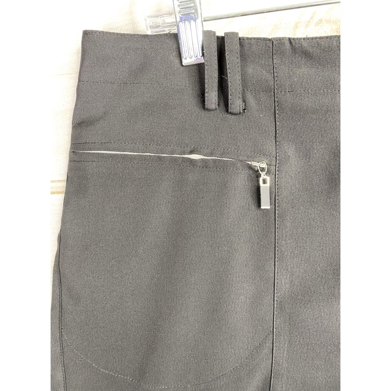 DKNY DKNY Golf Shorts Bermuda Zip Pockets Black 14 Women’s Stretch Casual Bermuda Shorts DKNY Women’s Size 14 Black Golf Shorts Size 36" / US 14 / IT 50 - 2 Thumbnail