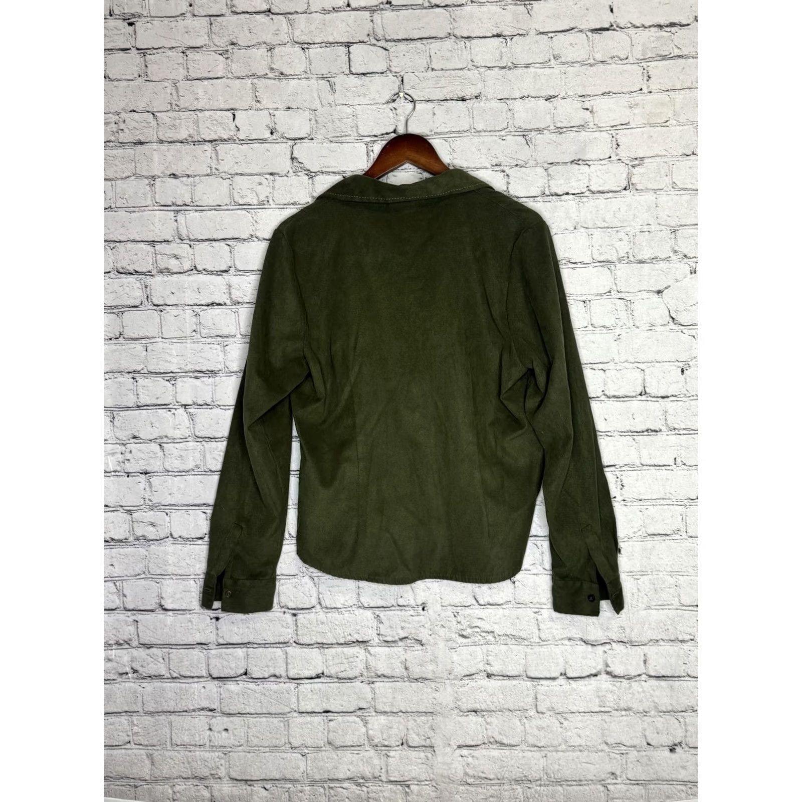 Vintage dressbarn Olive Green Long Sleeve Button-Up Shirt Blouse XL Women Button-Up Shirt Regular Cotton Collared Vintage No Green Olive XL Womens Navy? Size XL / US 12-14 / IT 48-50 - 2 Thumbnail