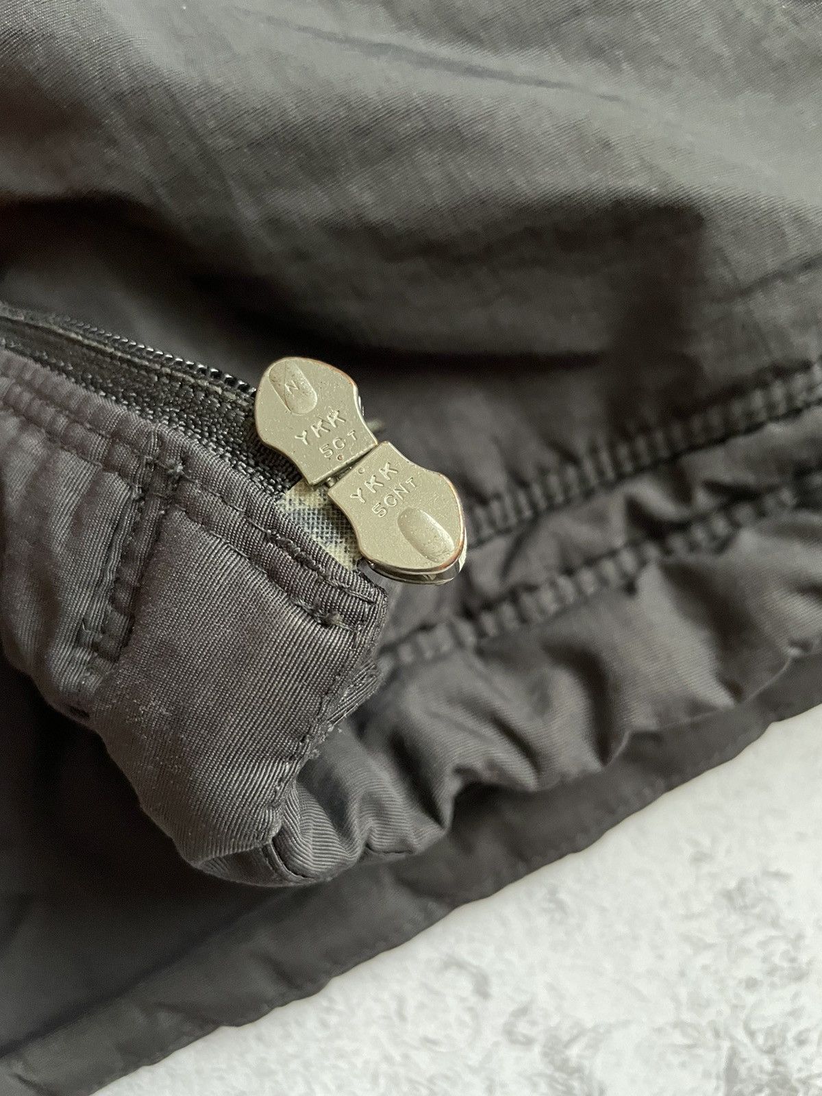 Nike Vintage Y2K Nike Big Logo Swoosh Puffer Jacket 00s Size M Size US M / EU 48-50 / 2 - 9 Thumbnail