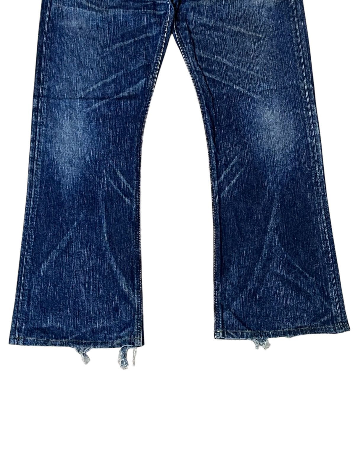 Edwin SICK🔥VINTAGE EDWIN 503 FLARED BLUE TRIP DISTRESSED JEANS Size US 35 - 3 Thumbnail