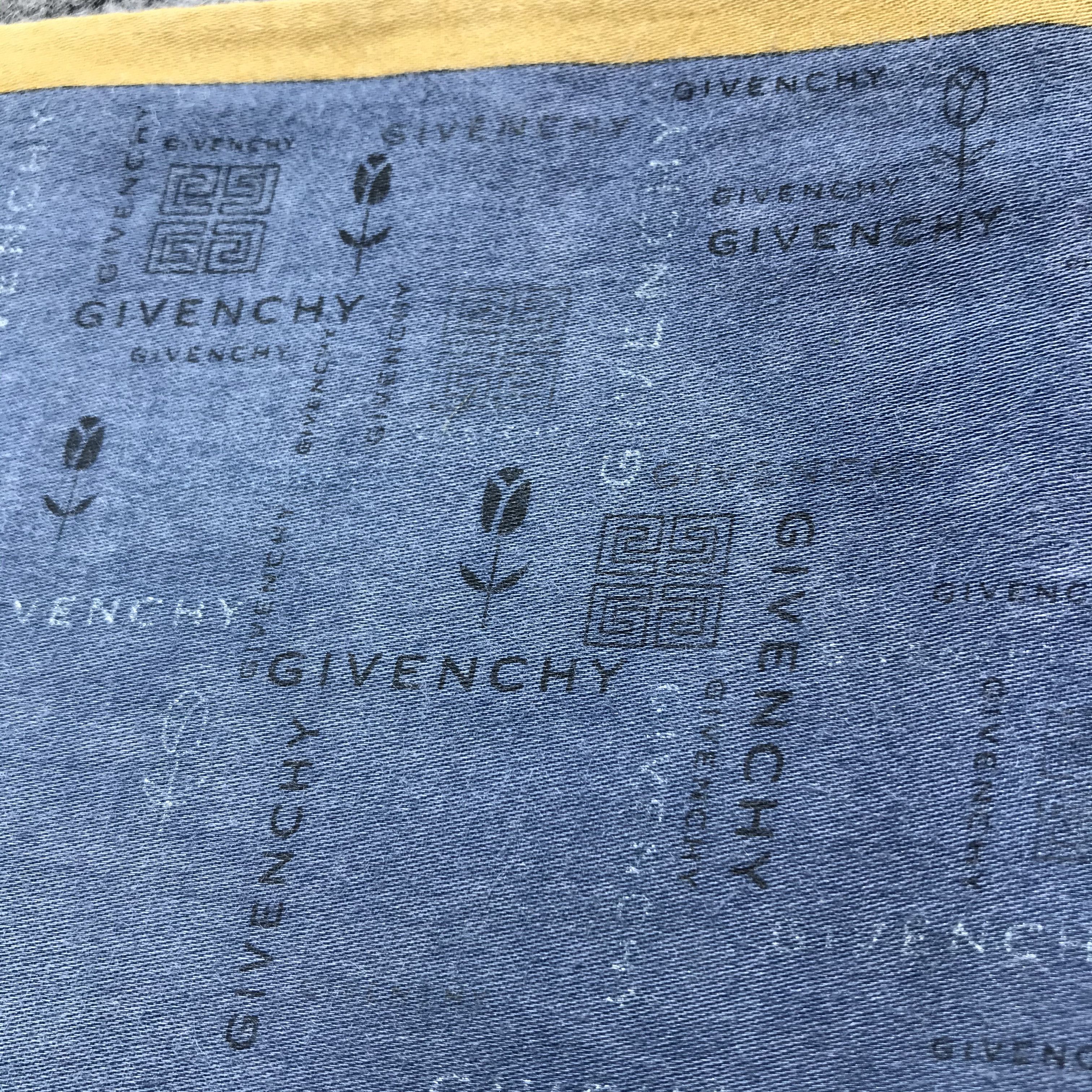 Vintage GiVEncHY Handkerchief Neckerchief Bandana H199 Size ONE SIZE - 4 Thumbnail