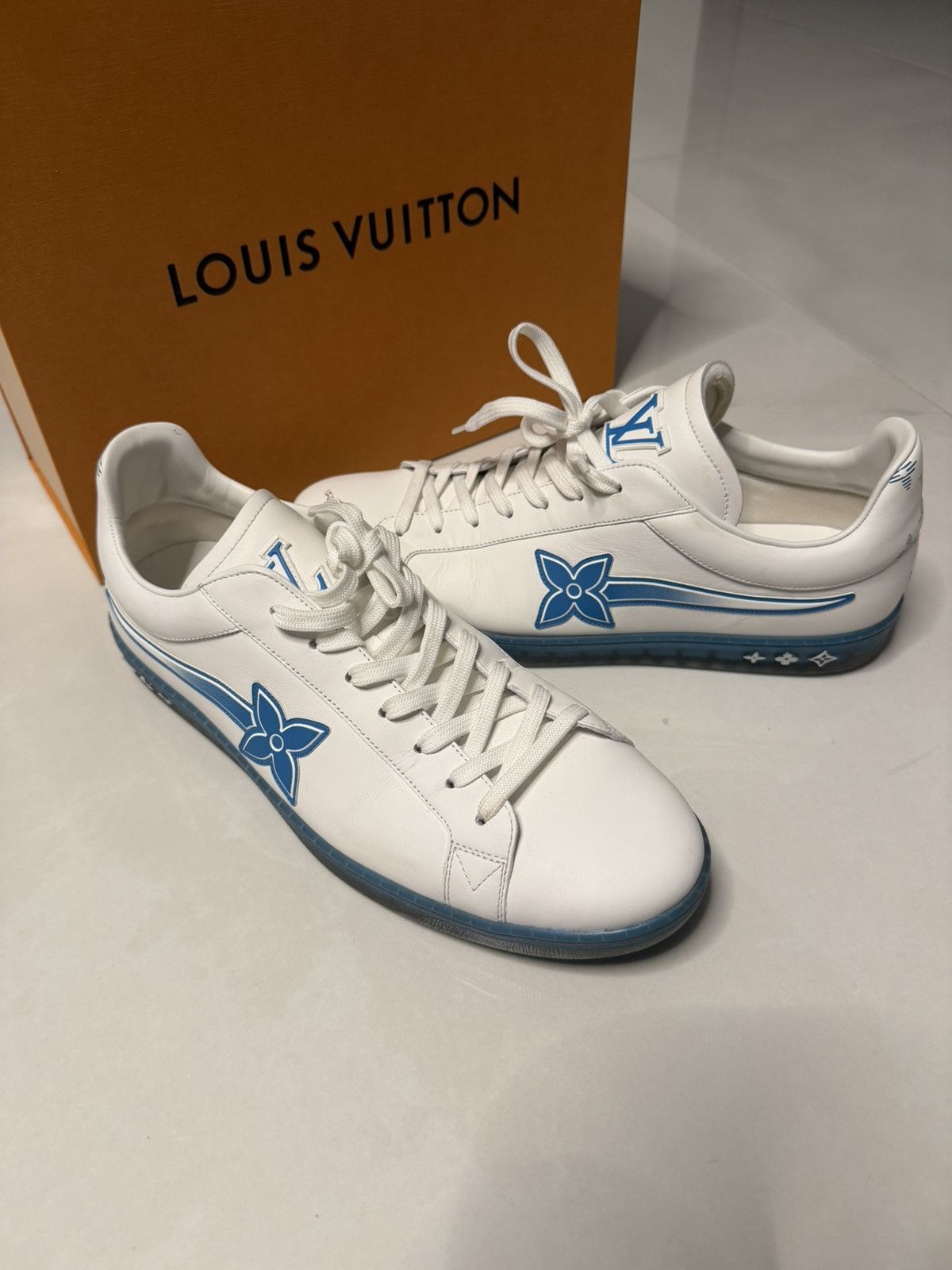 Louis Vuitton Louis Vuitton - Luxembourg Samothrace Sneaker white/blue 44 Size US 11 / EU 44 - 1 Thumbnail