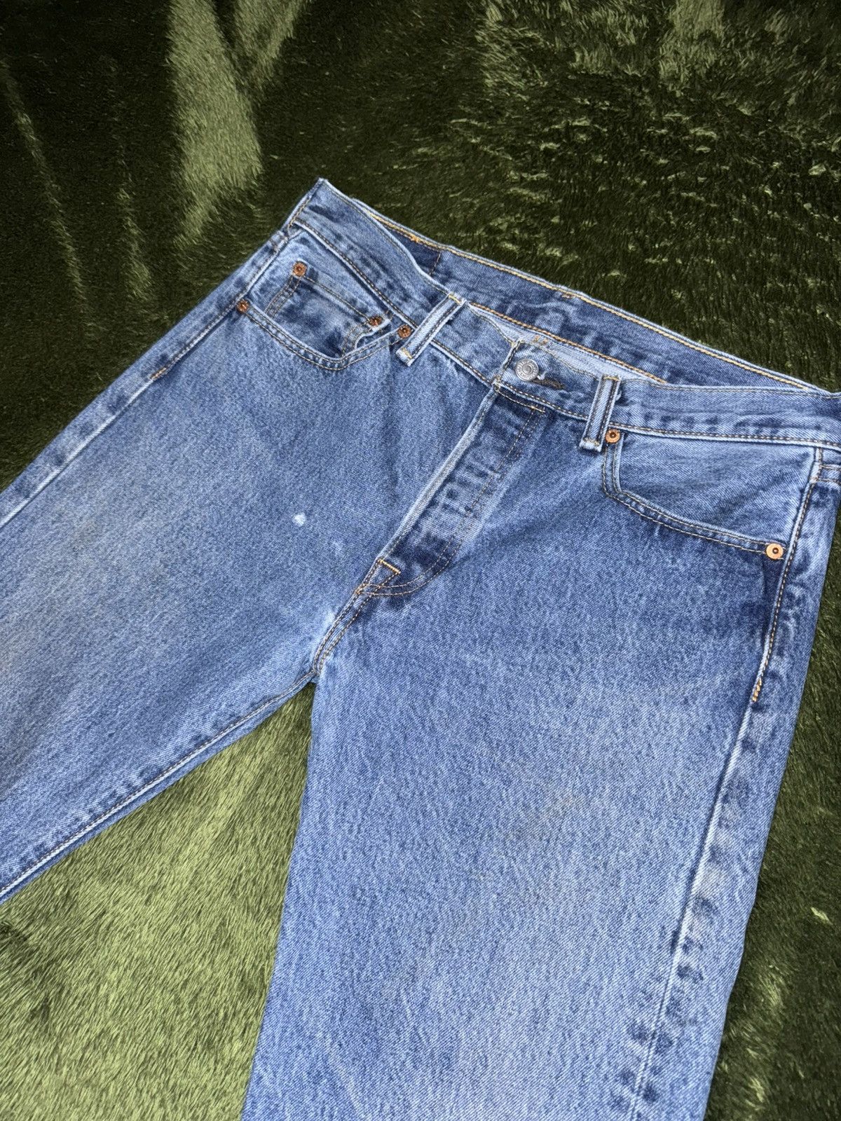Levi's [W32/L32] Levi’s 501 Button Fly Vintage Washed Denim Pants Size US 32 / EU 48 - 2 Thumbnail