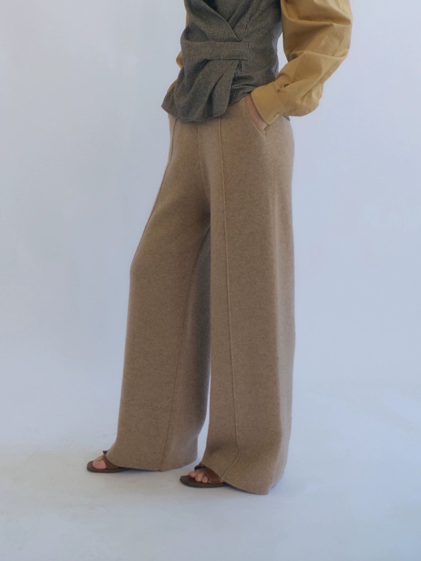 Loro Piana Loro Piana Baby Cashmere Knit Wide-Leg Trousers Size 40 Size 27" / US 4 / IT 40 - 4 Thumbnail