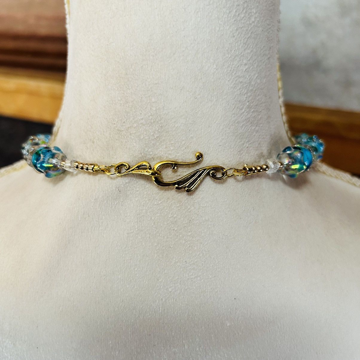 Handmade Handcrafted blue tone art glass bead crystal necklace Size ONE SIZE - 4 Thumbnail