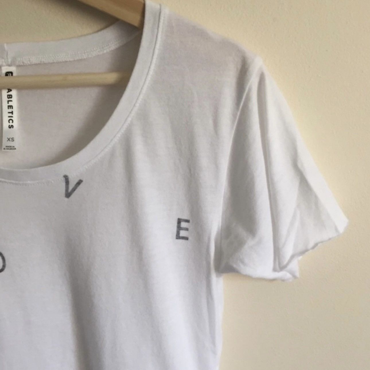 Fabletics FABLETICS White Grey Love Soft Workout Casual Graphic Top Size XS / US 0-2 / IT 36-38 - 5 Thumbnail