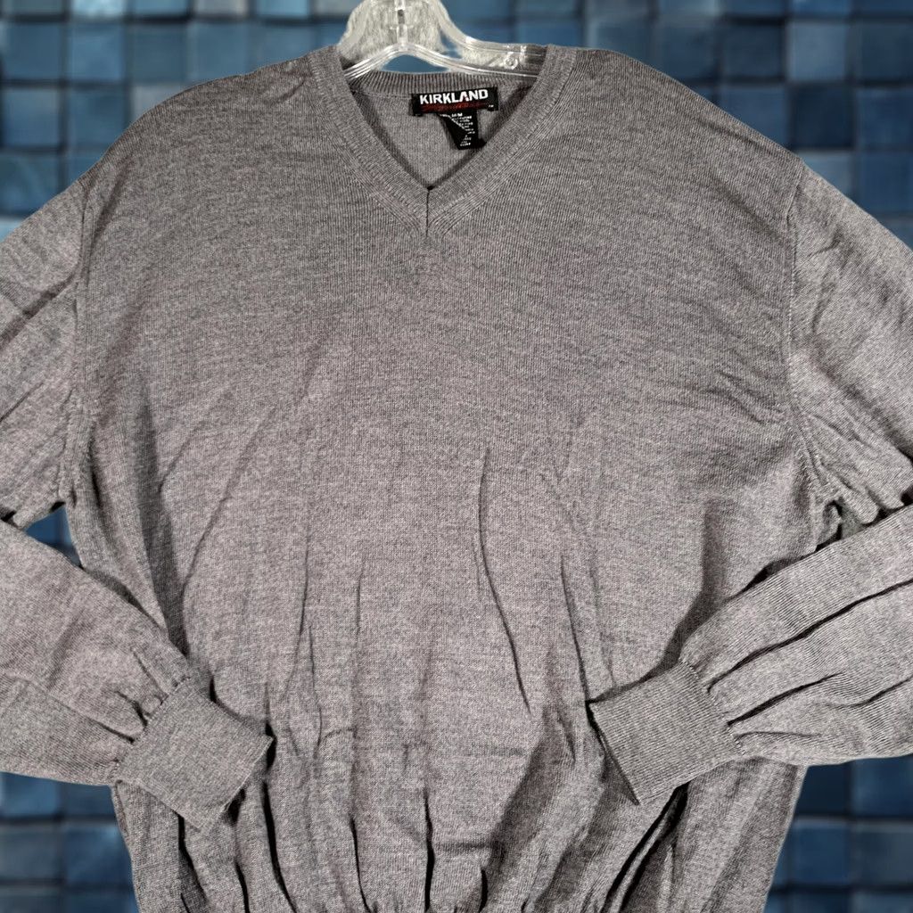 Vintage Kirkland Signature Sweater Mens Medium Gray V-Neck Pullover 100% Merino Wool Knit Slim Ribbed Cuffs Hem Boys? Size US M / EU 48-50 / 2 - 1 Thumbnail
