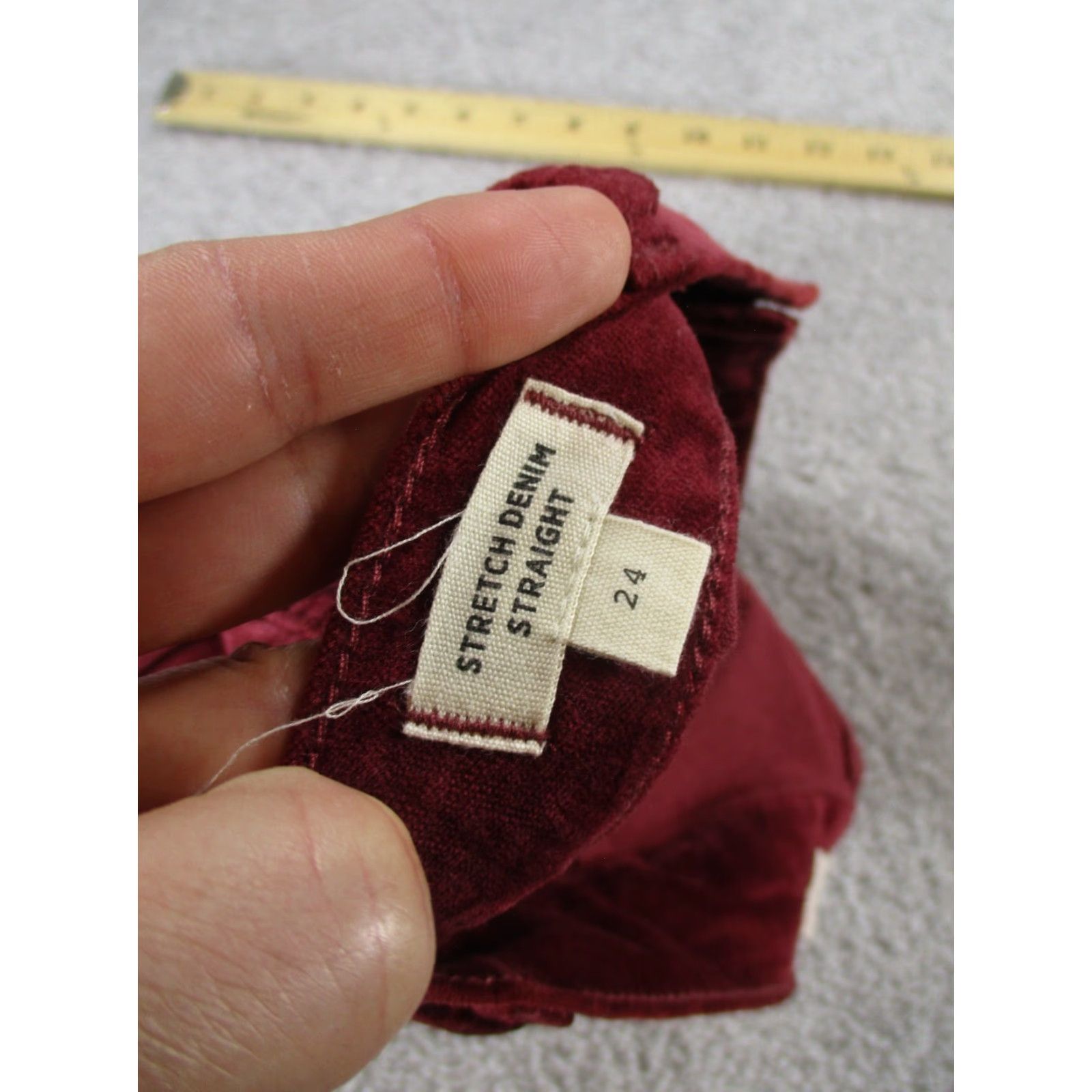 Madewell Madewell Skirt Womens 24 Red Velveteen Mini Straight Size 42" / US 20 - 6 Thumbnail