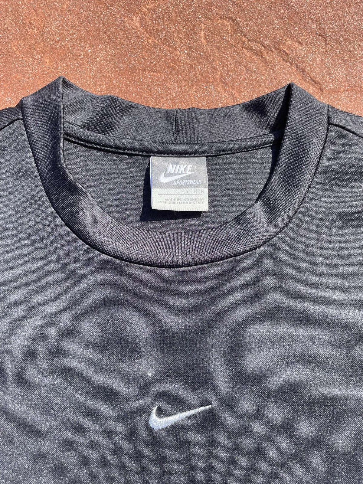 Nike Vintage Y2K Essential Center Swoosh Nike Long Sleeve Tee Size US L / EU 52-54 / 3 - 3 Thumbnail