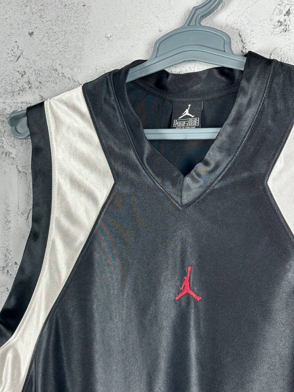 Jordan Brand × Nike × Vintage Nike Tank Top Jordan Vintage Mini Center Logo Y2k Style Size US S / EU 44-46 / 1 - 4 Thumbnail