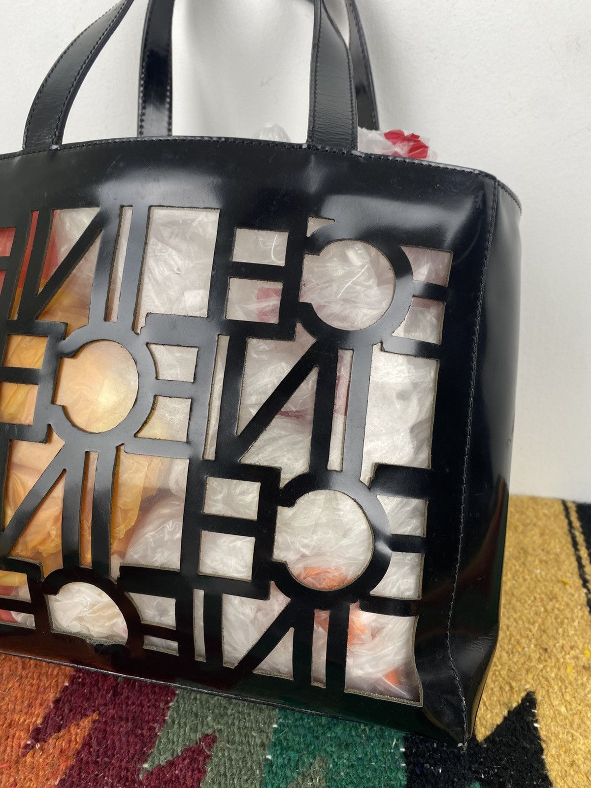 Celine 2000’s Celine Cutout Logo Black Vinyl Shoulder Tote Bag Size ONE SIZE - 8 Thumbnail