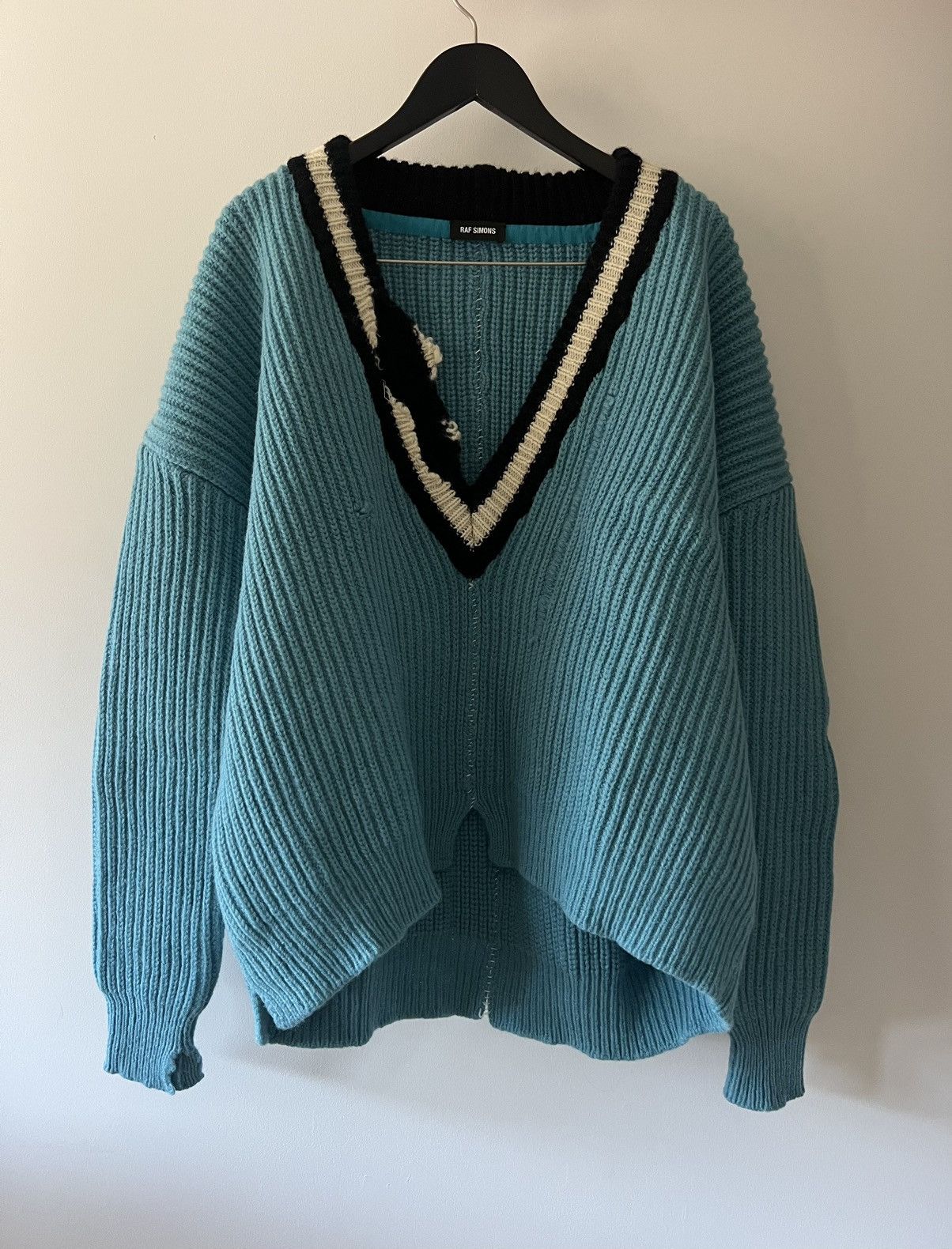 ニット+セーター RAF SIMONS 16AW OVERSIZED DESTROYED KNIT Raf Simons AW16 Oversized Destroyed V-neck Knit Sweater | Grailed
