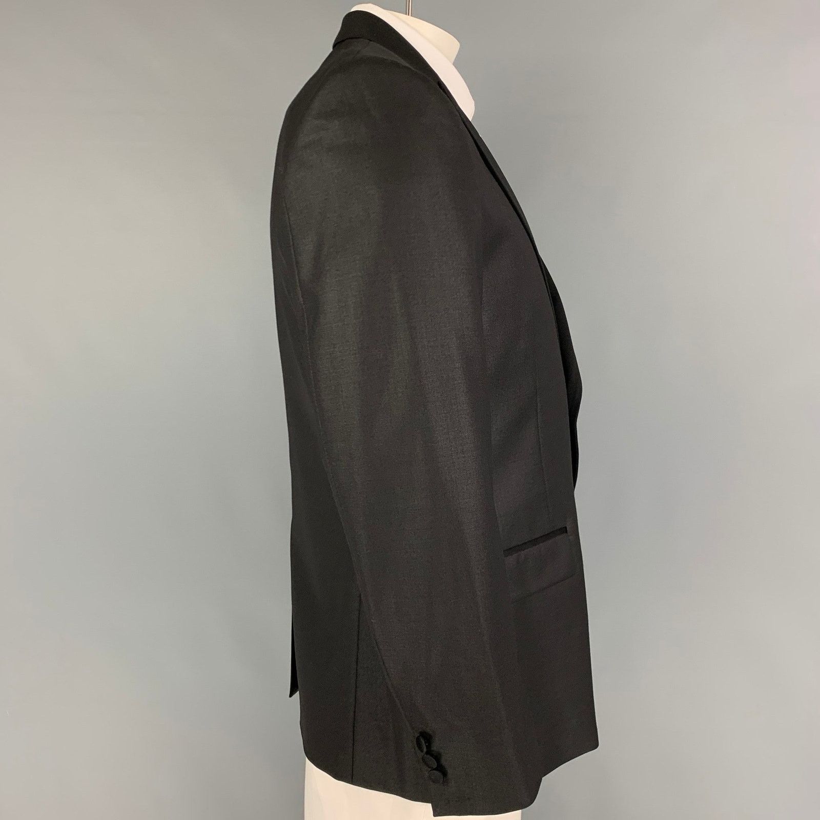 Versace Size 42 Black Polyester Blend Peak Lapel Sport Coat Size 42R - 2 Thumbnail
