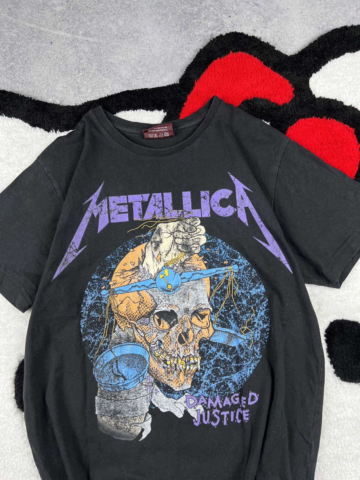 Band Tees Vintage Metallica Damaged Justice Skulls Rhinestones Y2K Tee Size US M / EU 48-50 / 2 - 4 Thumbnail