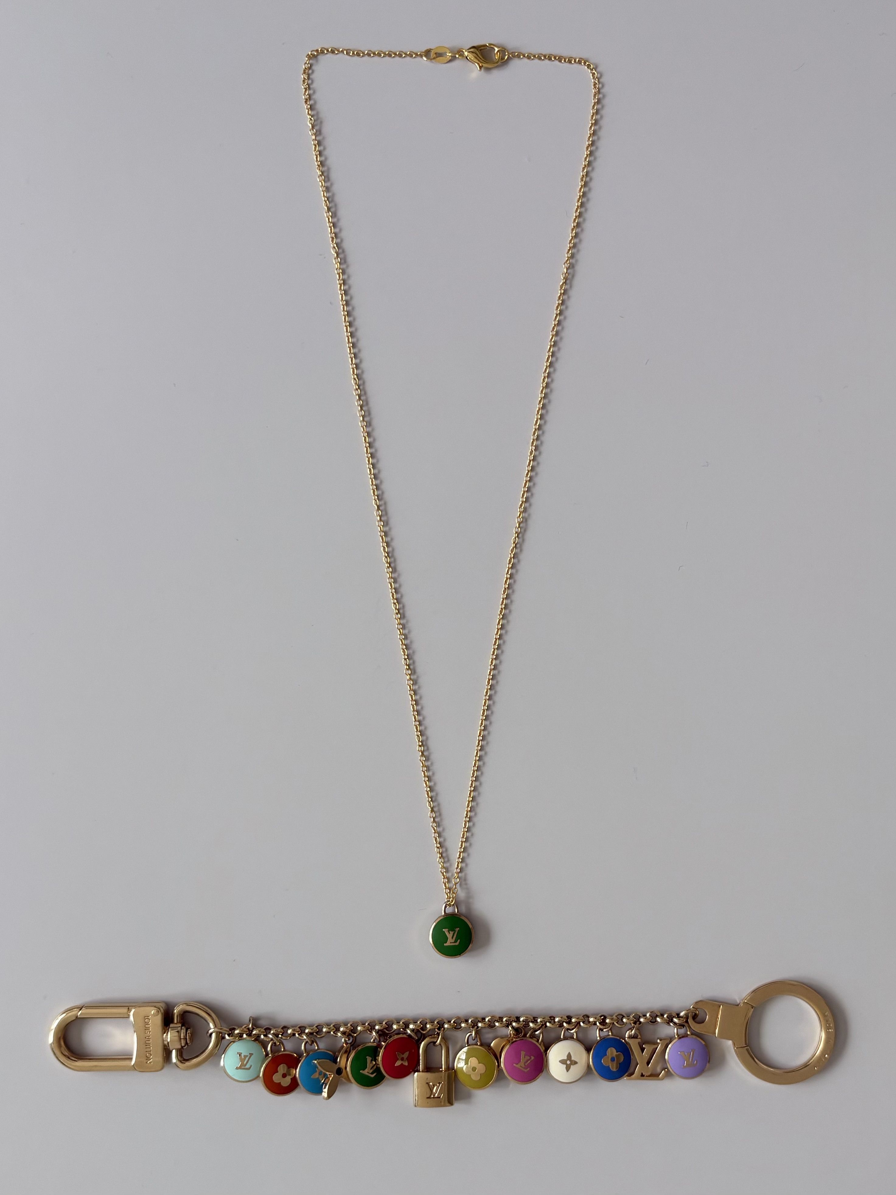 Louis Vuitton Louis Vuitton Green Logo Pendant Necklace Size ONE SIZE - 3 Thumbnail