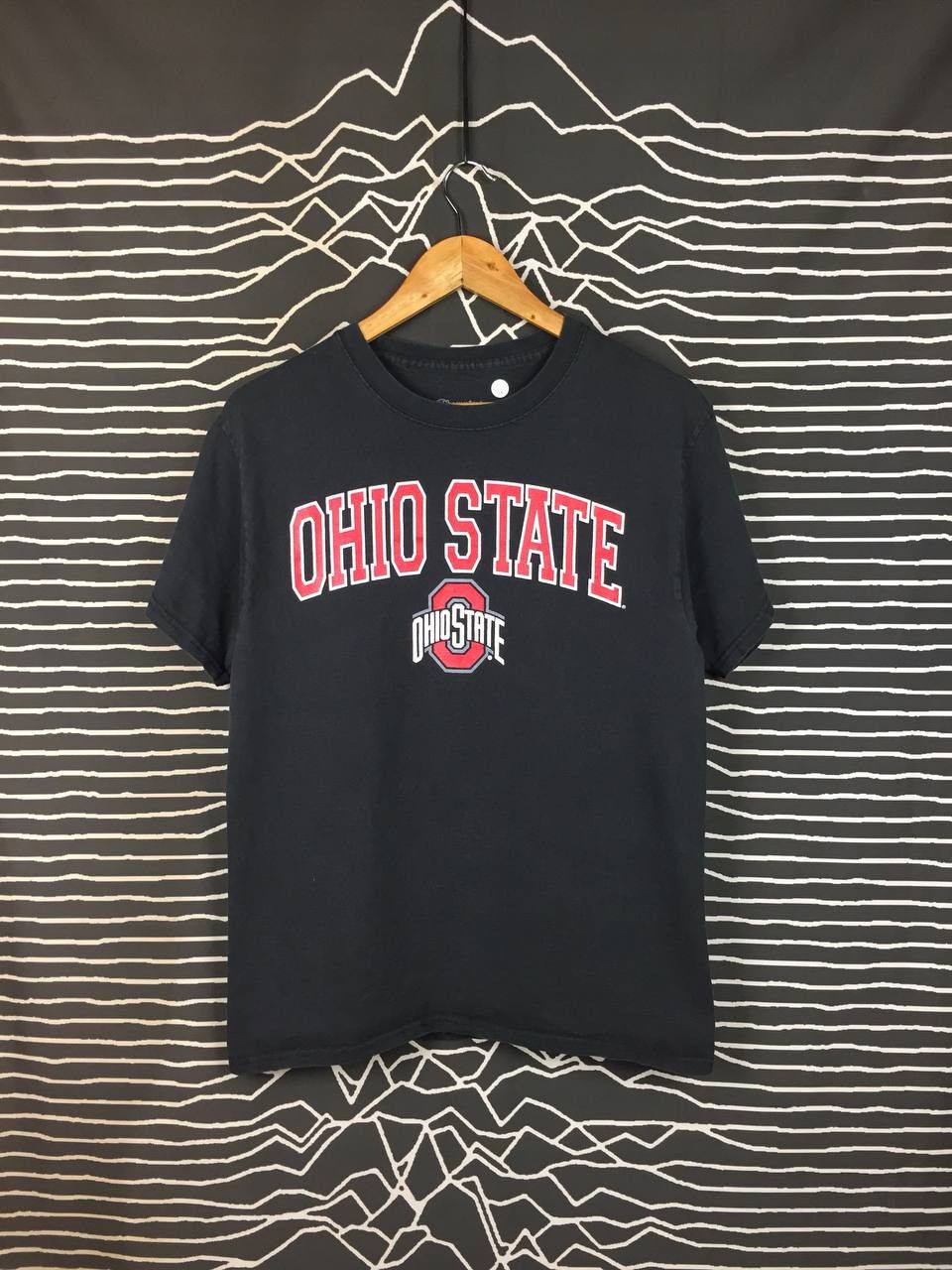 Champion Champion Ohio State University Buckeyes NCAA Collegiate Tee Size US M / EU 48-50 / 2 - 2 Thumbnail