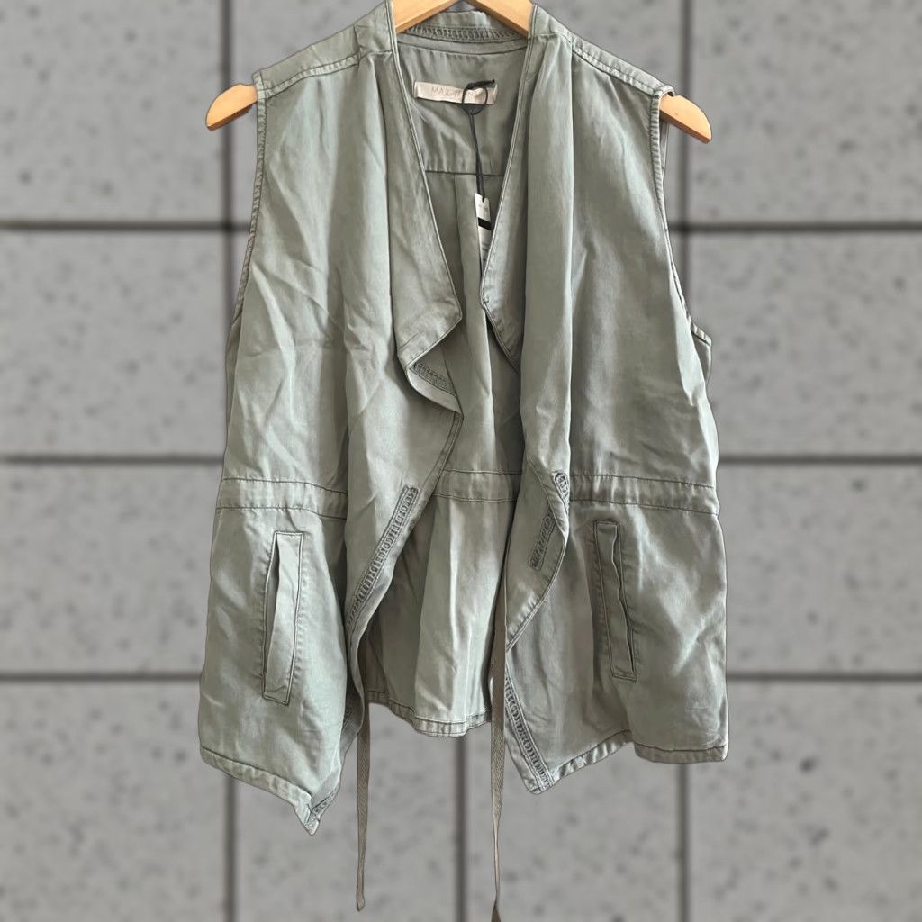 Vintage **Max Jeans Vetiver Olive Green Military Style Vest Sz M** User: Max Jeans Vetiver Olive Green Tencel Drape Military Style Vest Sz M Size 32" / US 10 / IT 46 - 1 Thumbnail