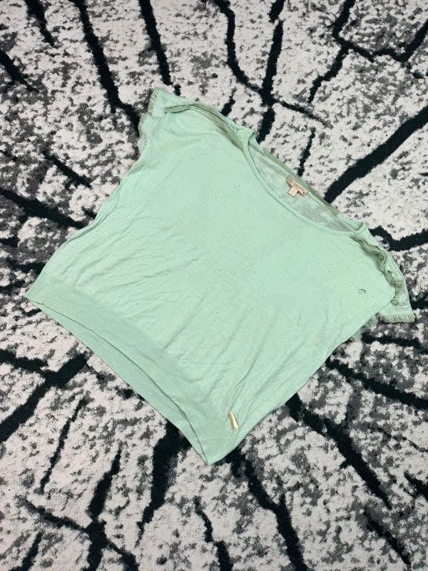 Burberry Burberry wool t-shirt green S logo Size S / US 4 / IT 40 - 2 Thumbnail