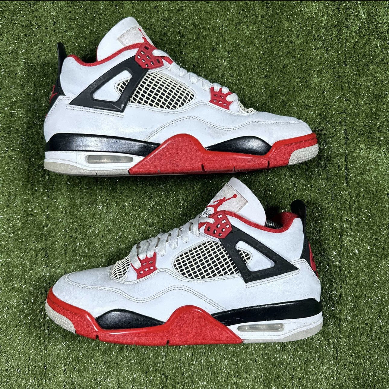 Jordan Brand Air Jordan 4 Retro ‘Fire Red’ Size US 11 / EU 44 - 1 Thumbnail