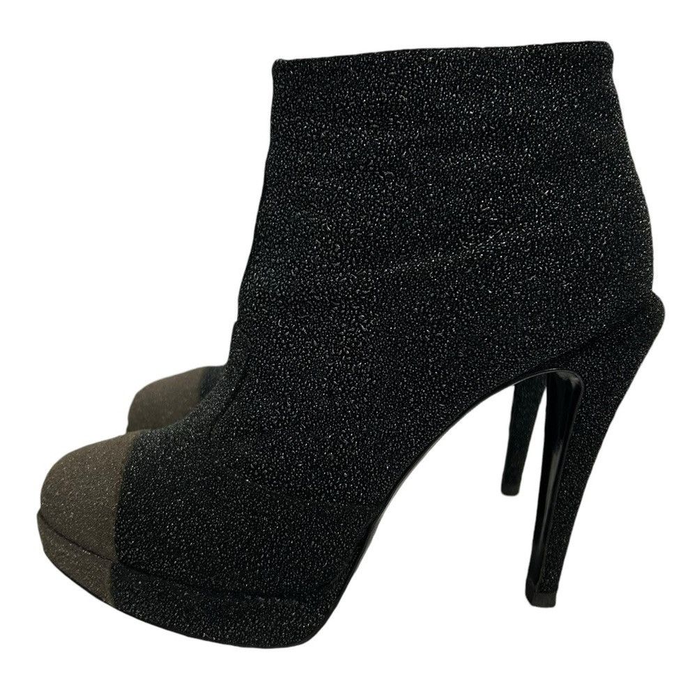 Chanel CHANEL INTERLOCKING CC GLITTER SUEDE CAP TOE ANKLE BOOTS Size US 10.5 / IT 40.5 - 12 Thumbnail