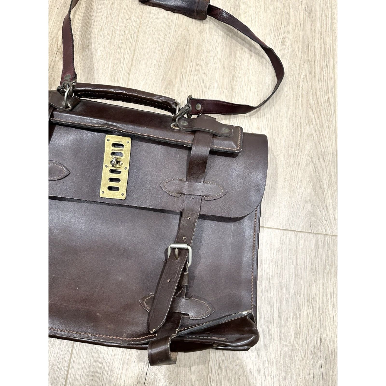 Vintage VINTAGE Korchmar Briefcase Leather Beltling Locking Brown Accordion Style Military Case Size ONE SIZE - 2 Thumbnail