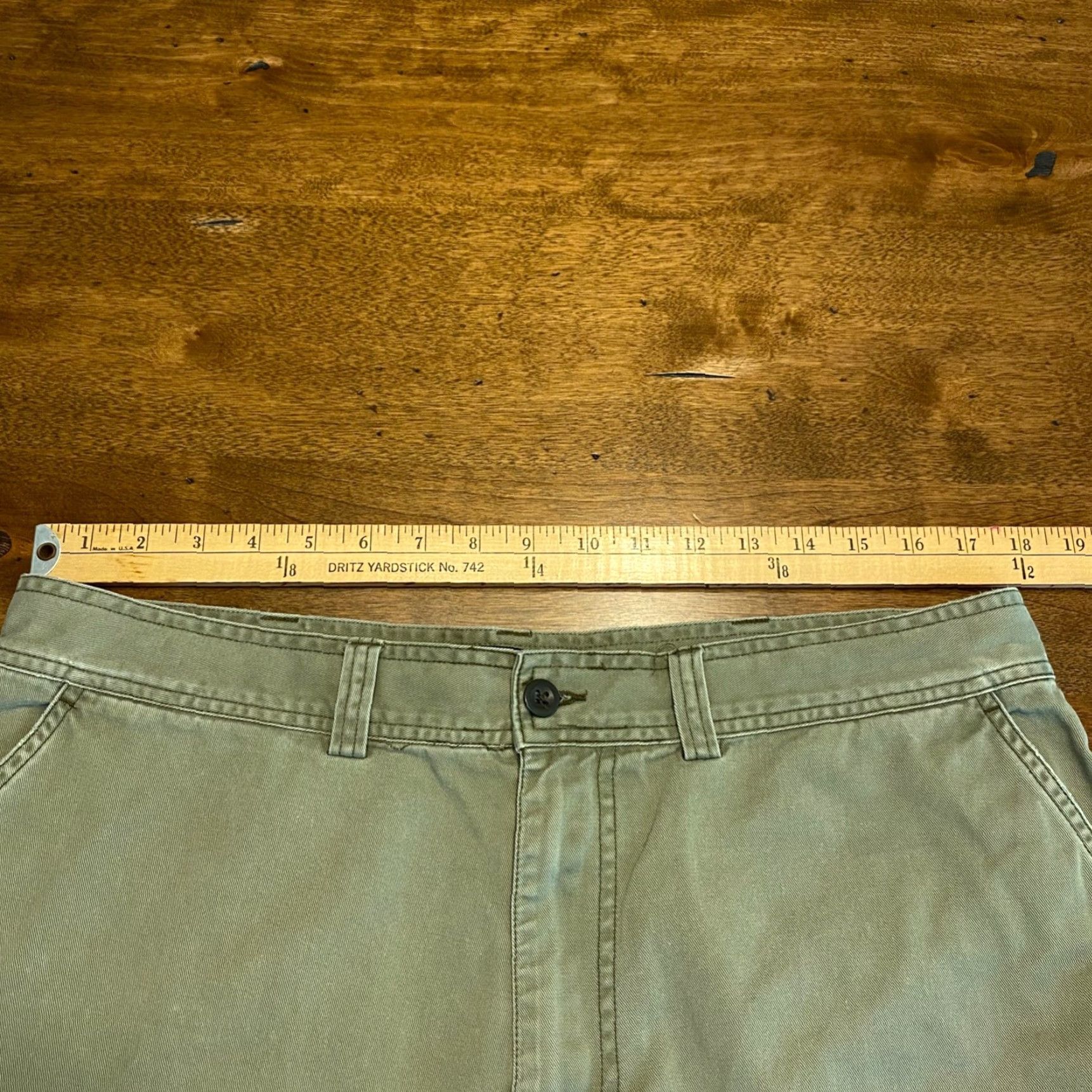Polo Ralph Lauren Polo Ralph Lauren Shorts Mens 36 Olive Green Cargo Pockets 9.5" Inseam Casual Size US M / EU 48-50 / 2 - 4 Thumbnail