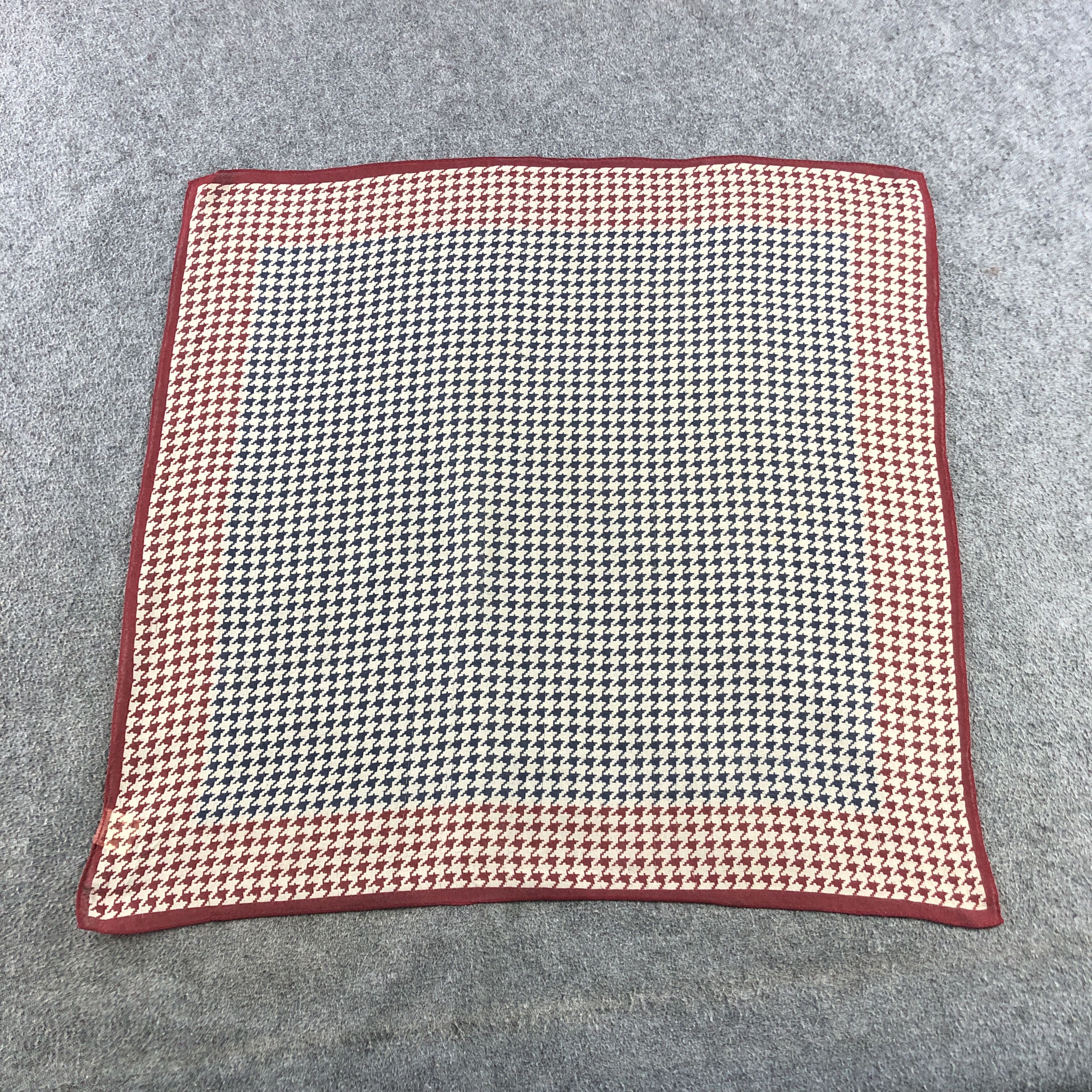 Belvedere Vintage Belvedere Houndstooth Silk Scarf M1340 Size ONE SIZE - 2 Thumbnail