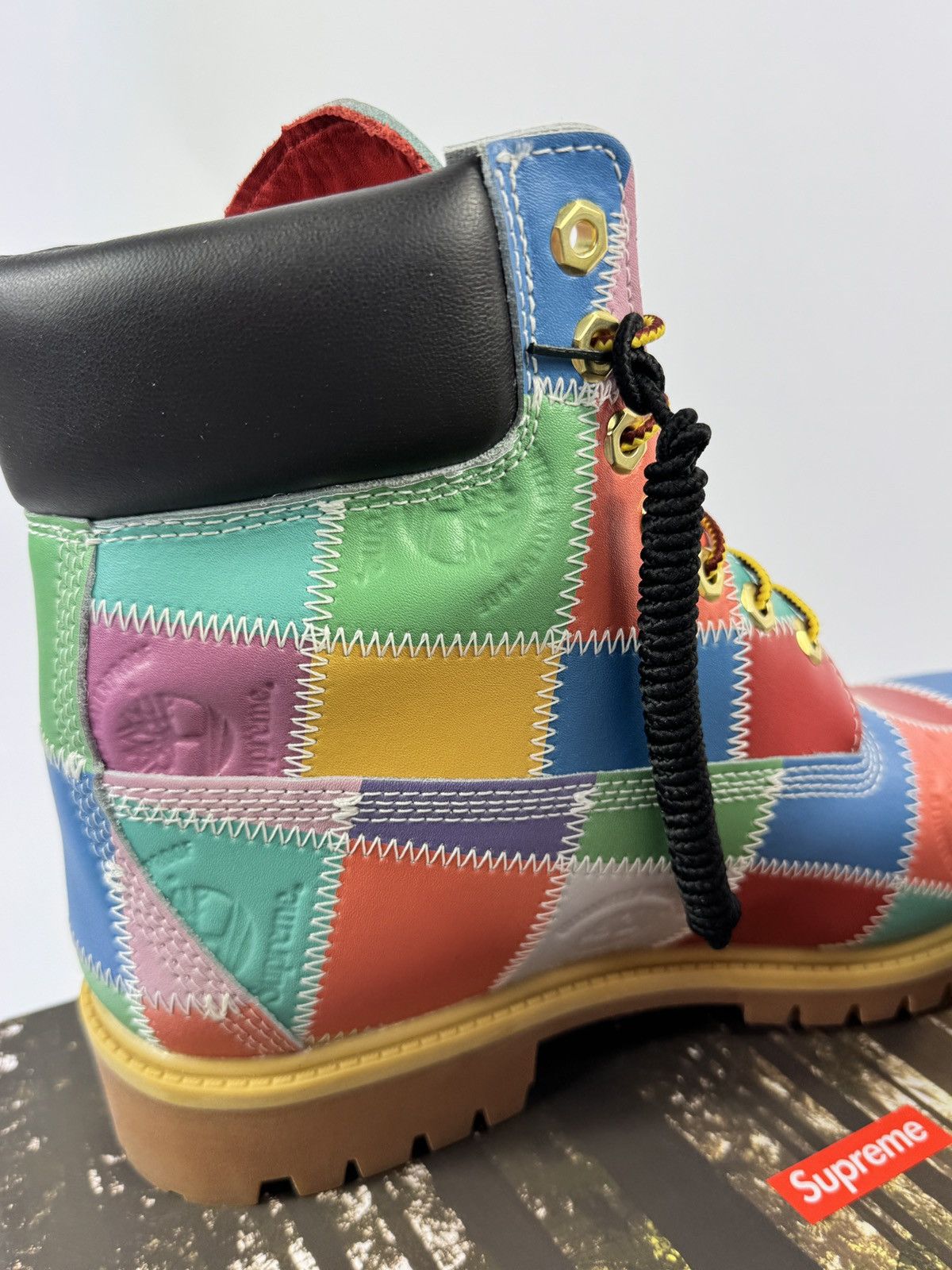 Timberland x SUPREME 6’’ PATCHWORK WATERPROOF BOOTS Size US 9.5 / EU 42-43 - 6 Thumbnail