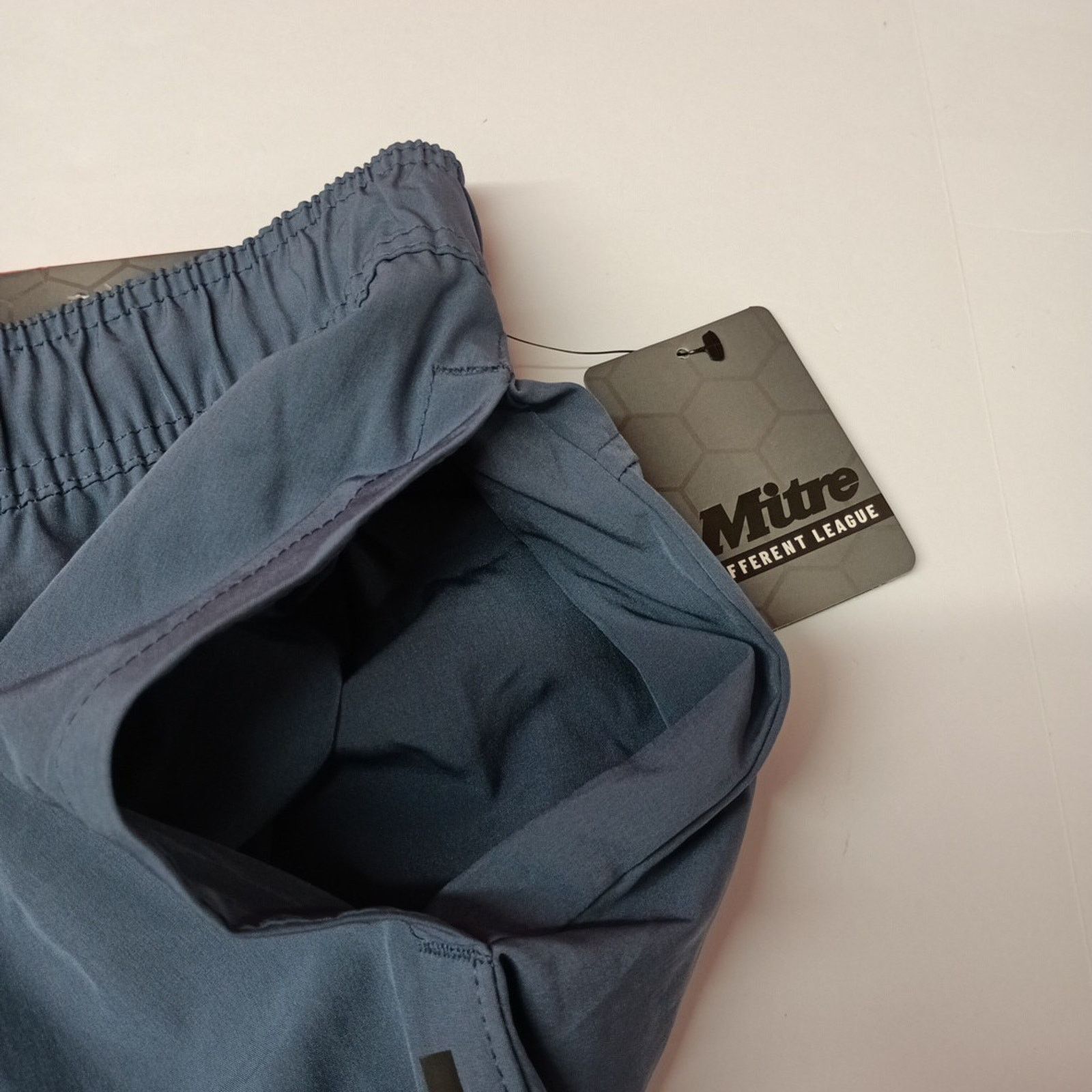 Other Mitre Men’s L Elastic Waist Blue Shorts With 7” Inseam NWT Size US 34 / EU 50 - 2 Thumbnail