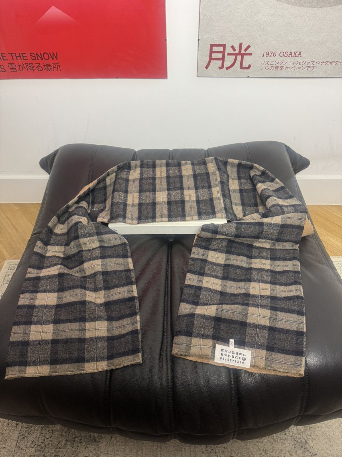 Maison Margiela Maison Margiela Wool Scarf Plaid Tartan Pocket Designer Rare Size ONE SIZE - 1 Thumbnail