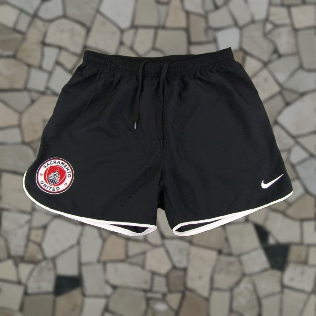 Nike Nike Shorts Womens Small Black Sacramento United Soccer Slim Dri Fit Athletic Size 28" / US 6 / IT 42 - 1 Thumbnail