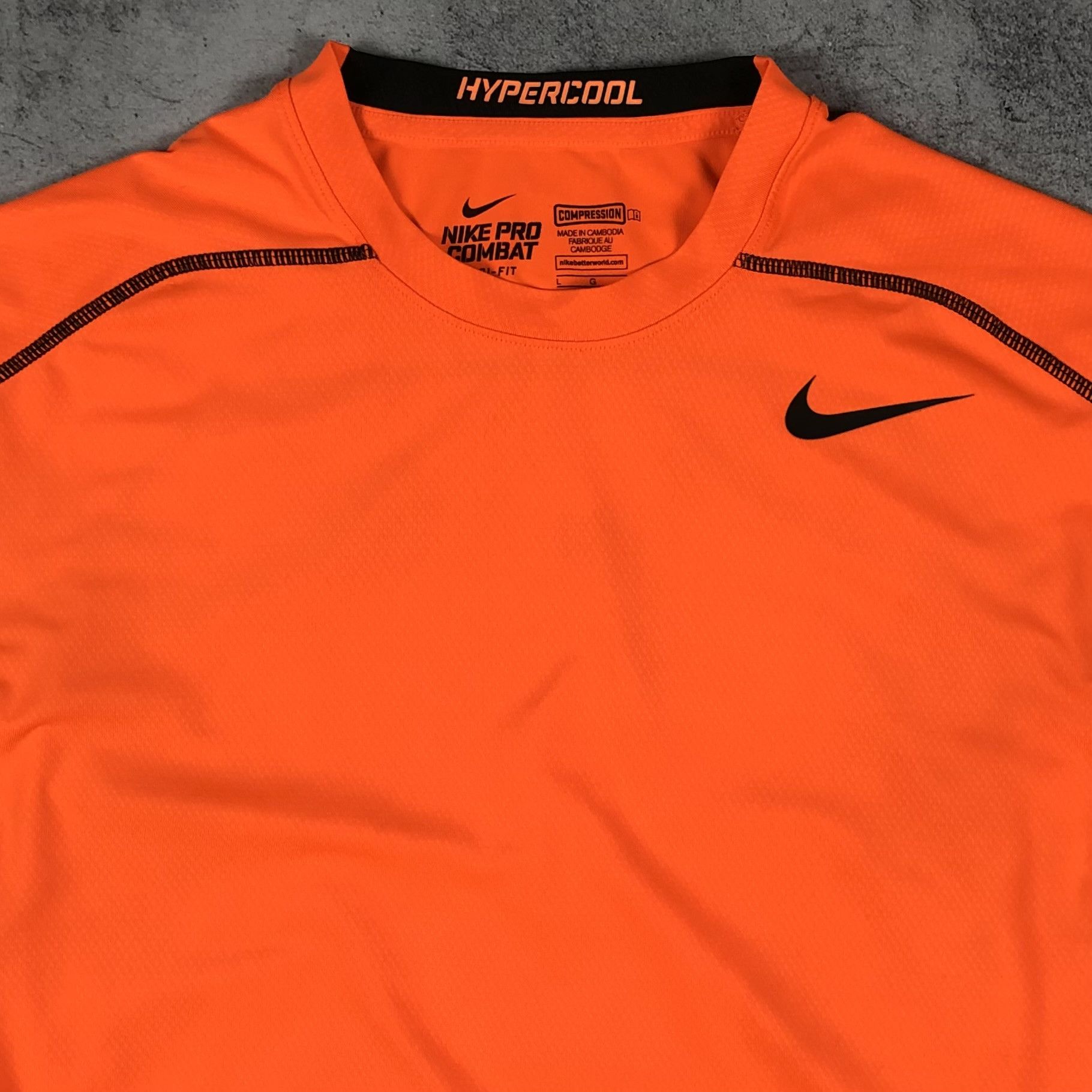 Nike Nike Pro Combat Dri-Fit Compression Tee Hypercool Size US L / EU 52-54 / 3 - 11 Thumbnail