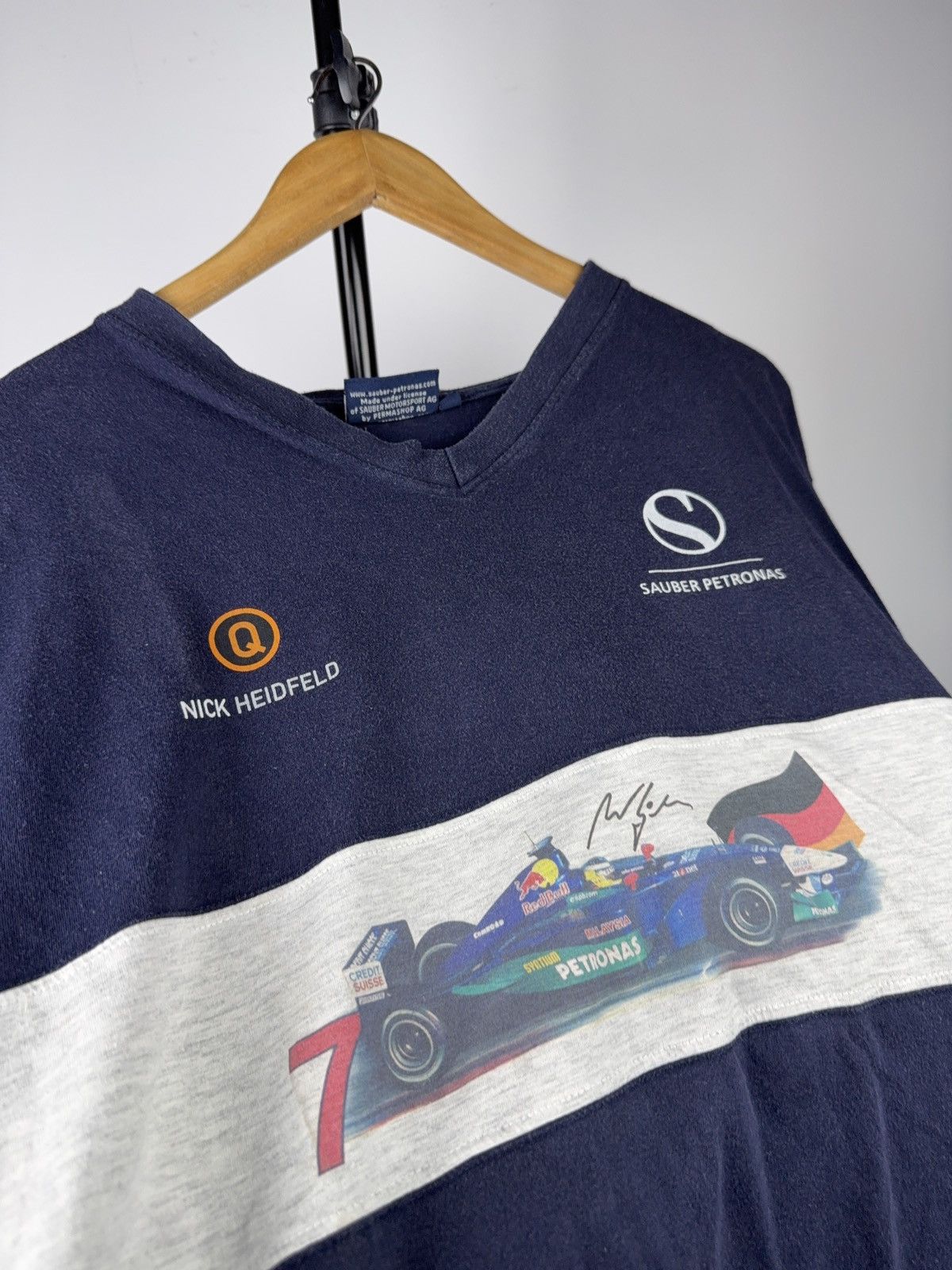 Formula 1 Vintage 00s Sauber Petronas Nick Heidfeld F1 Racing Tee M Size US M / EU 48-50 / 2 - 8 Thumbnail