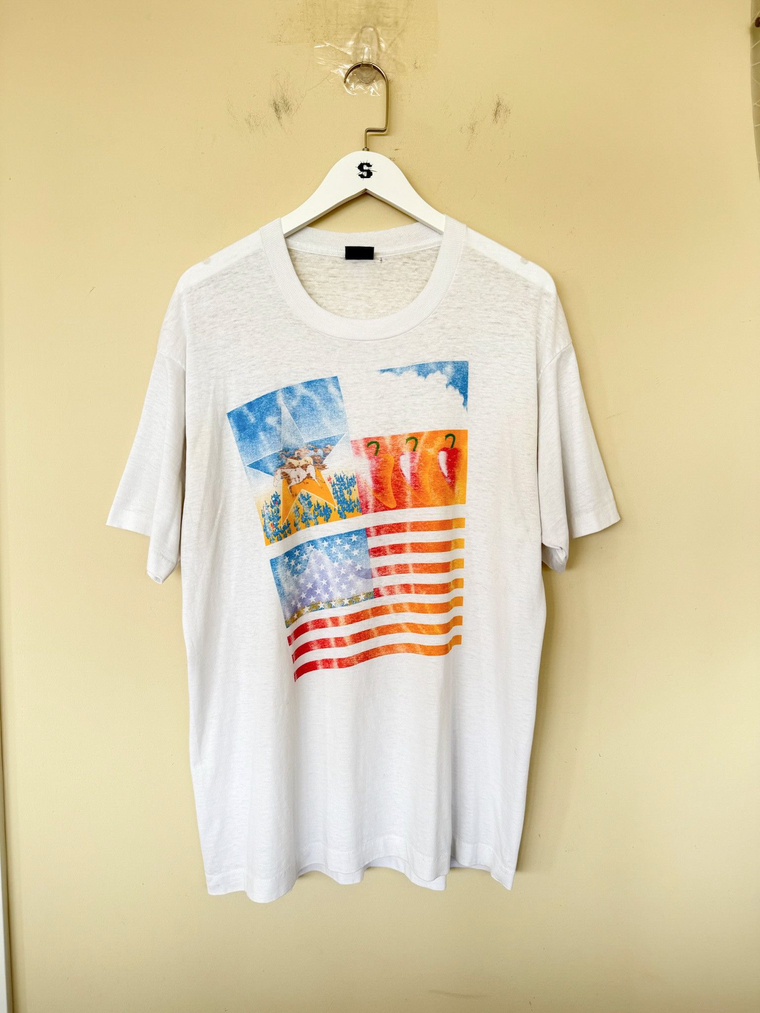 Vintage PAPER THIN 90S RED HOT CHILLI TEE Size US XL / EU 56 / 4 - 1 Thumbnail