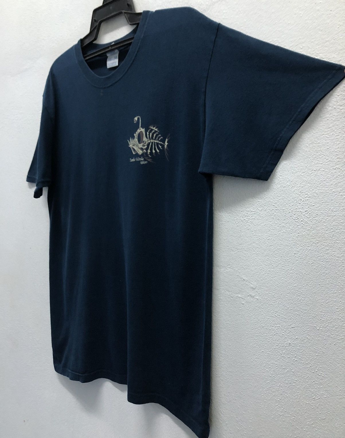Vintage Vintage Yazbek Puerto Vallarta Mexico T-Shirt Size US L / EU 52-54 / 3 - 6 Thumbnail