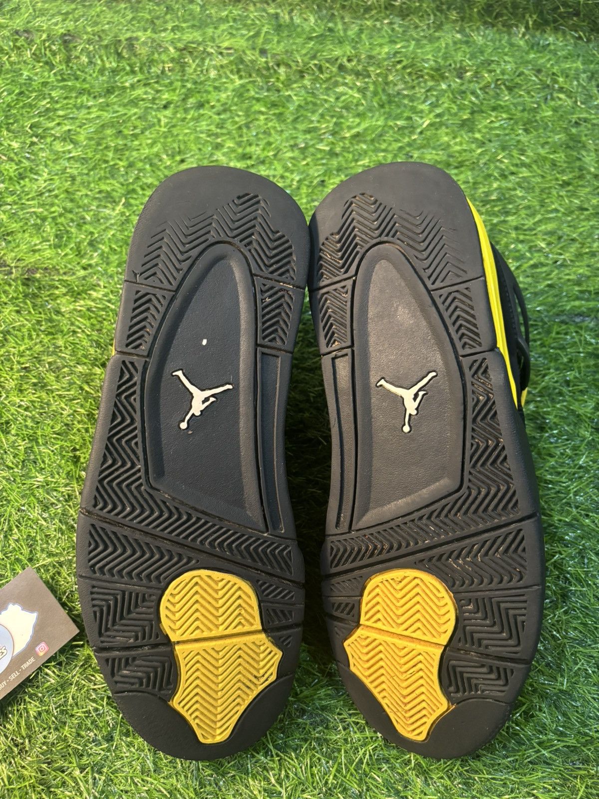 Jordan Brand Jordan 4 yellow thunder Size US 10.5 / EU 43-44 - 5 Thumbnail