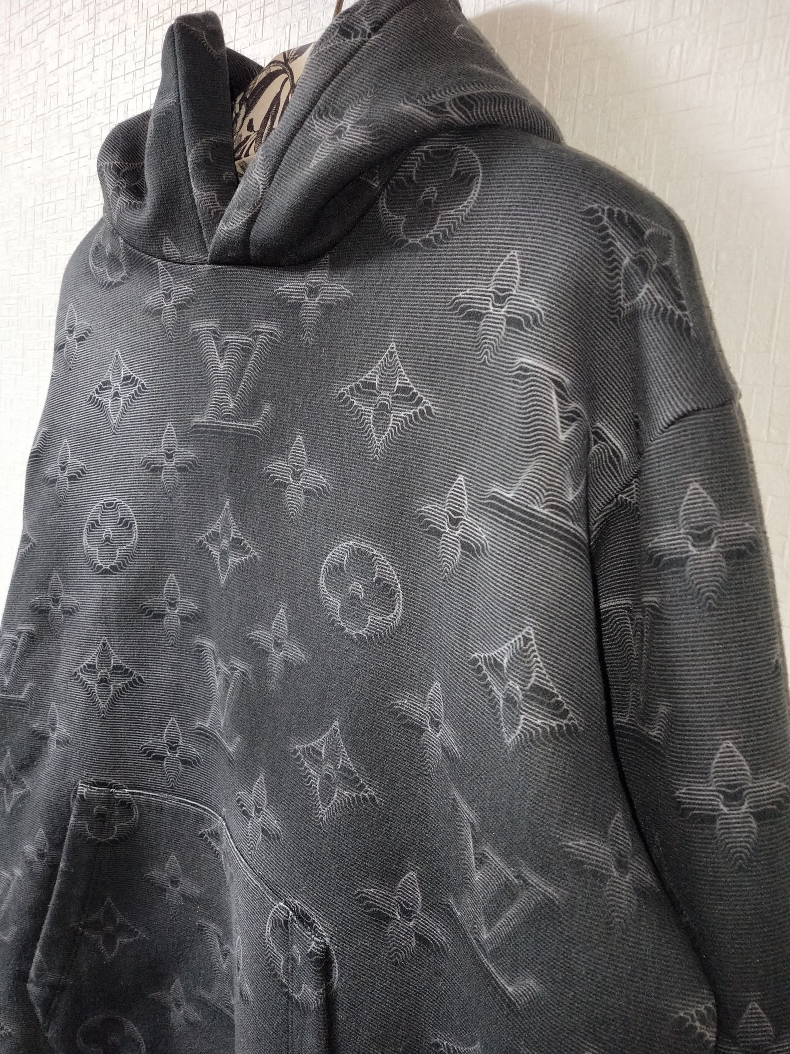 Louis Vuitton '2054' 3D Monogram Hoodie Size US M / EU 48-50 / 2 - 3 Thumbnail