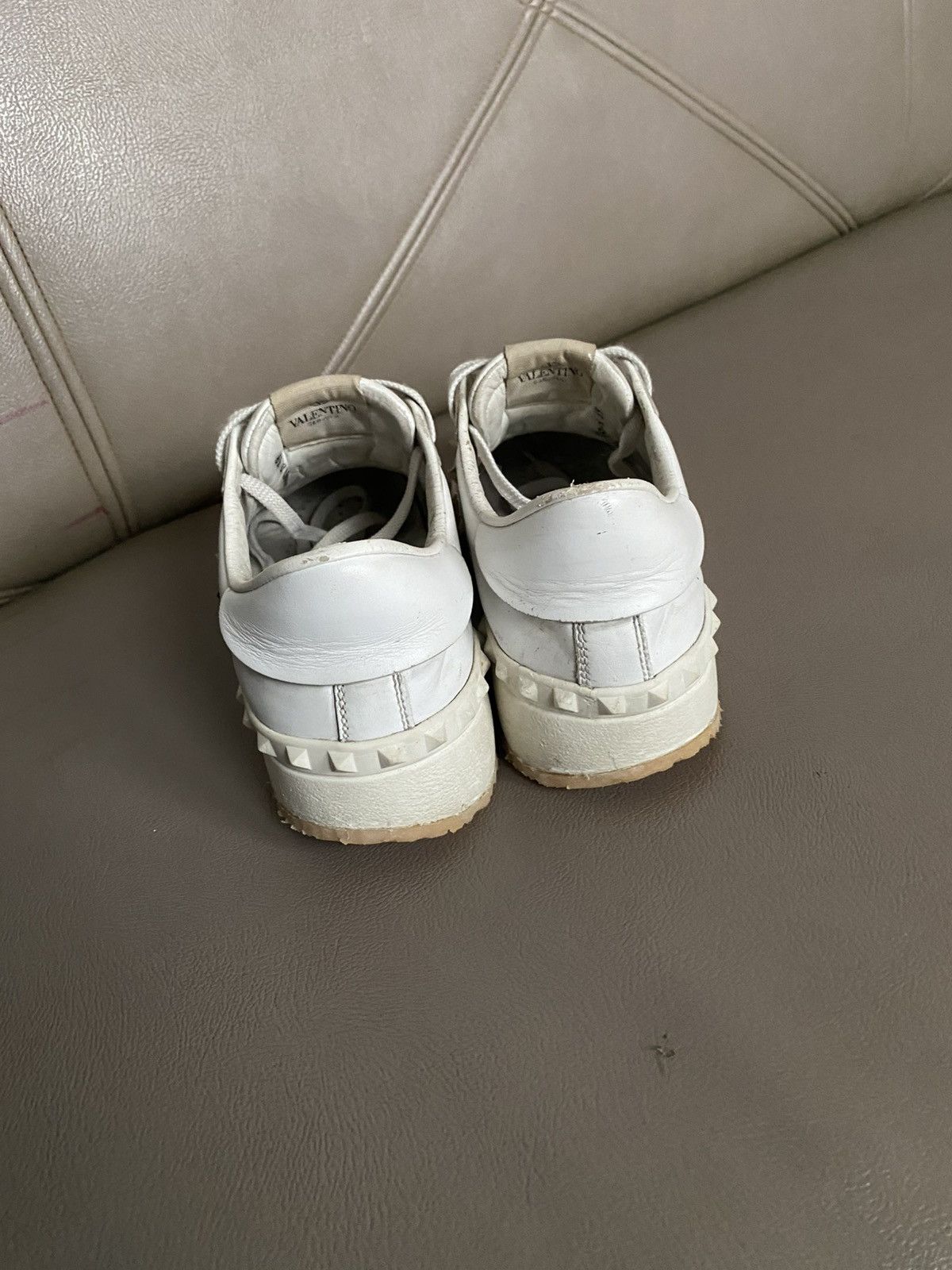 Valentino Valentino garavani rockstud leather low sneakers Size US 6.5 / EU 39-40 - 6 Thumbnail