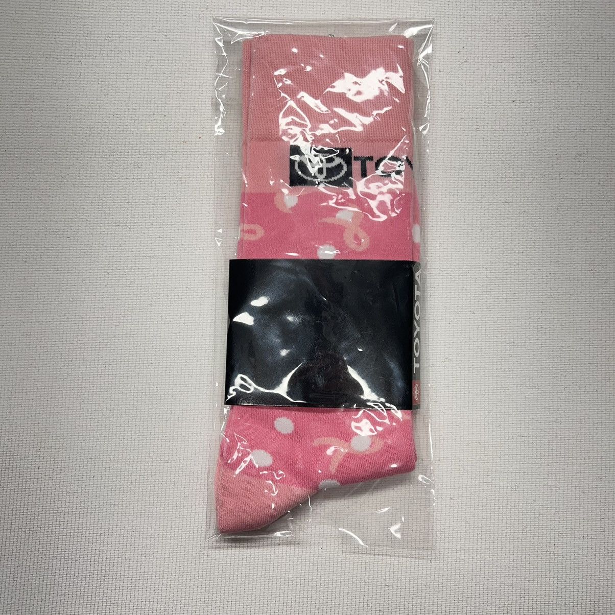 Japanese Brand NEW Toyota Socks Pink Breast Cancer Awareness Car Auto Logo Size ONE SIZE - 2 Thumbnail