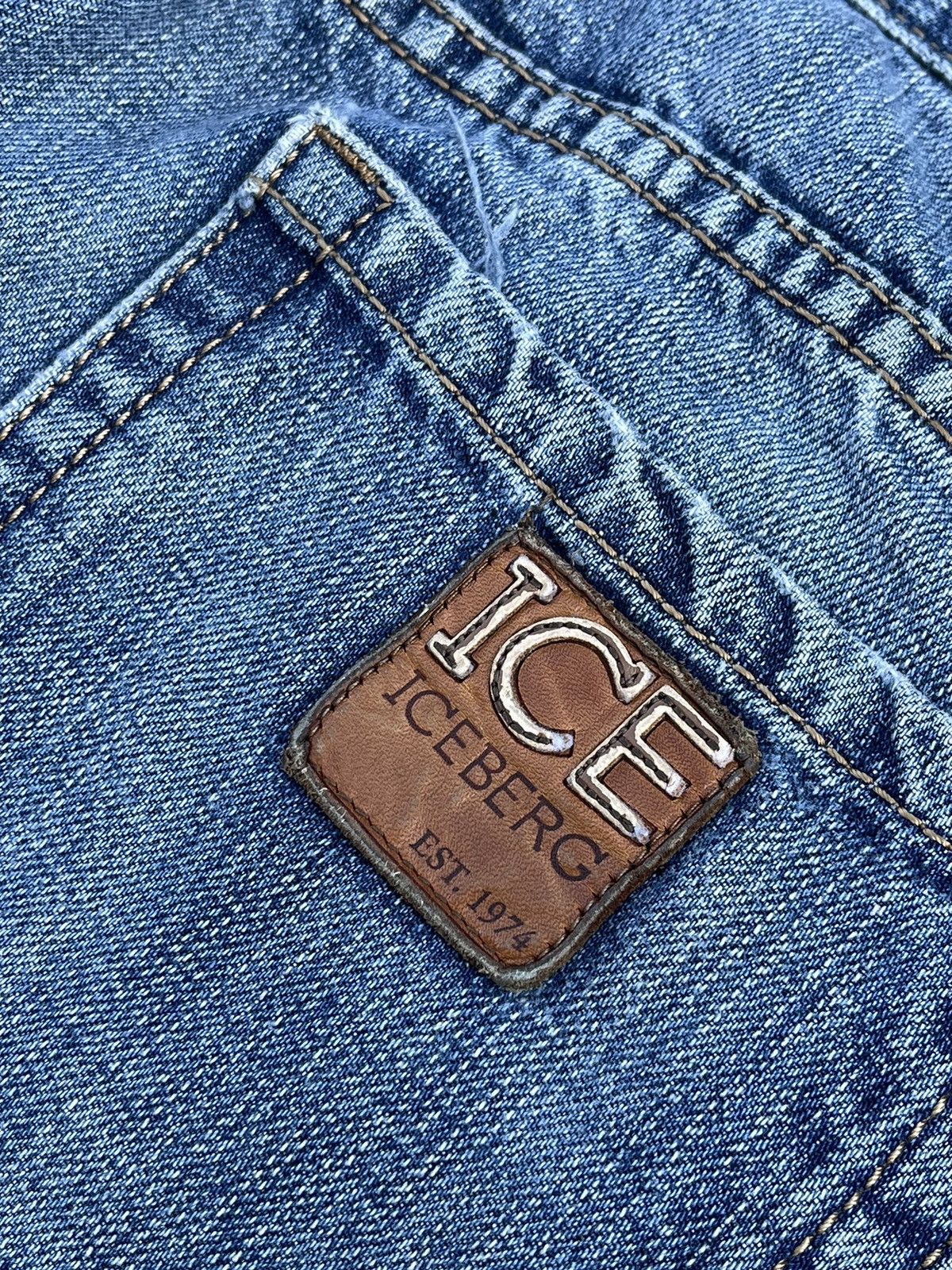 Iceberg × Vintage Vintage 00’s Iceberg Jeans Made in Italy Size US 33 - 4 Thumbnail