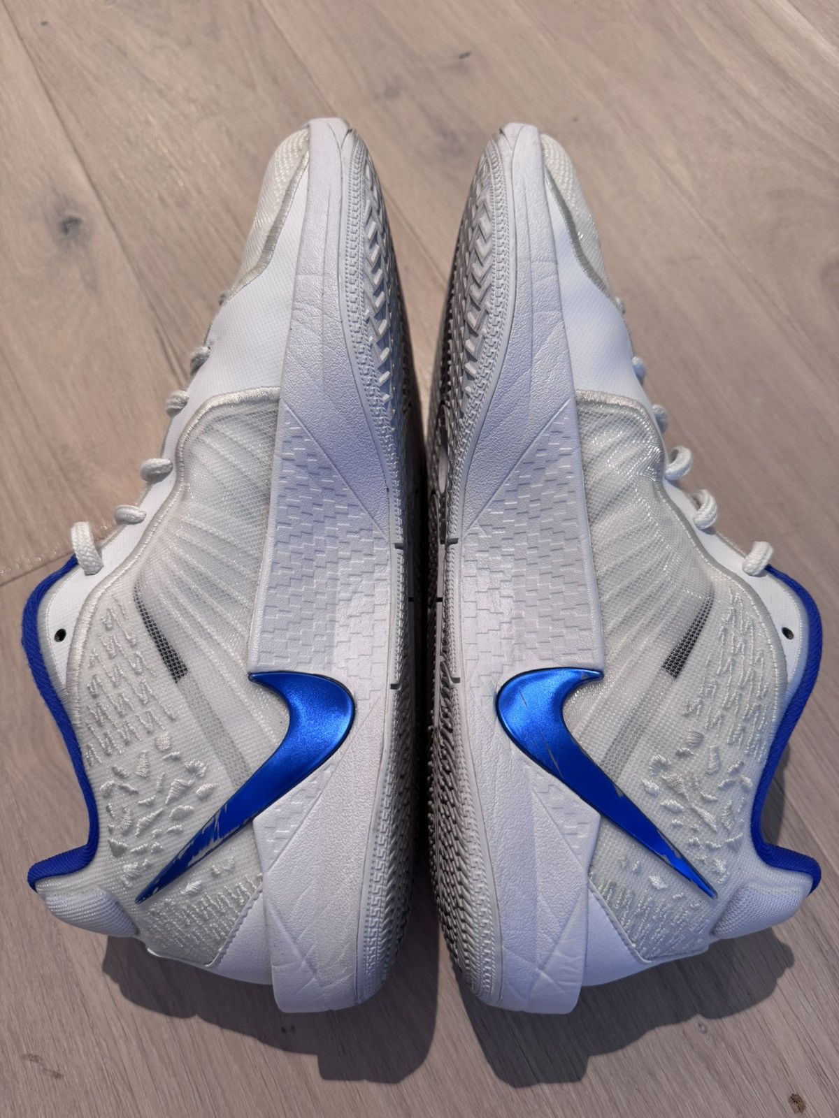 Nike Nike Sabrina 2 ID men size 9 white blue Size US 9 / EU 42 - 5 Thumbnail