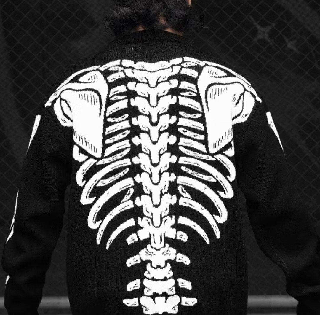 Japanese Brand Kimimara black colour skull Japanese knitwear sweater Size US L / EU 52-54 / 3 - 1 Thumbnail