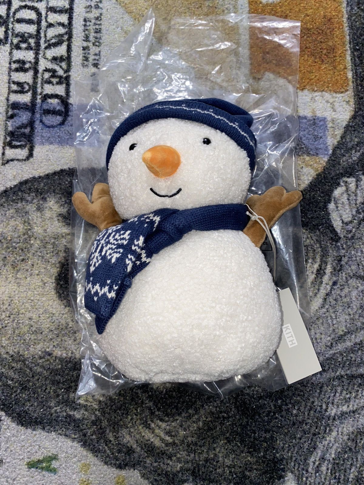 Kith Kith Kithmas Snowman Just Us Plush Size ONE SIZE - 1 Thumbnail