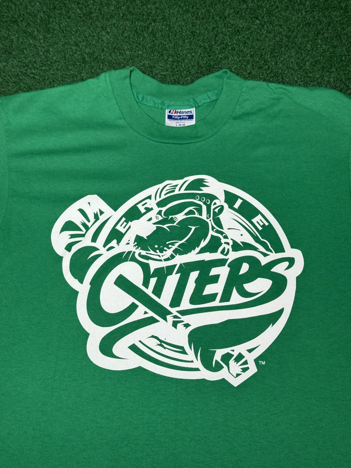 Vintage Vintage Erie Otters OHL 90s Hockey Green St Pattys T Shirt Size US M / EU 48-50 / 2 - 2 Thumbnail