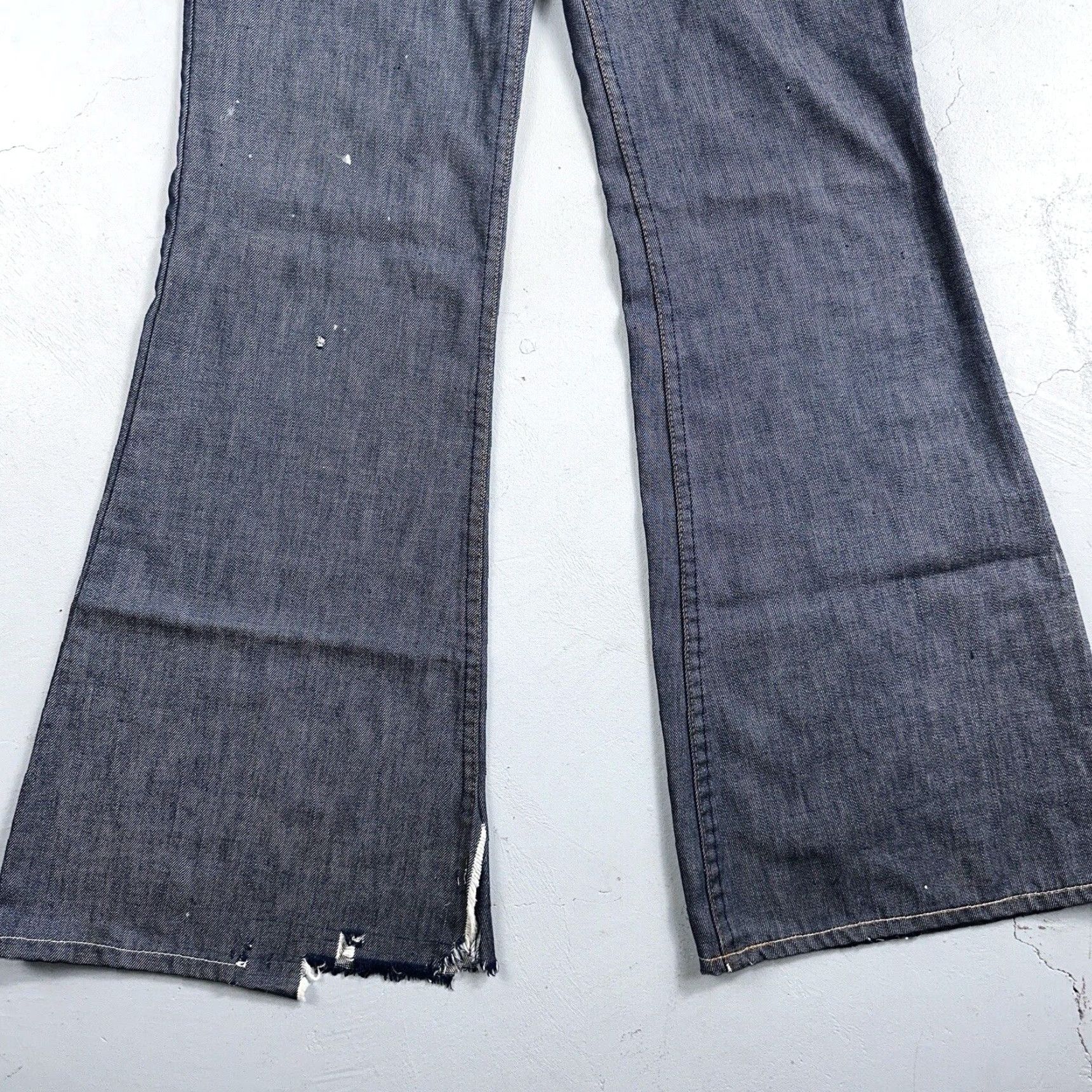 Levi's VINTAGE Levi's 684 Orange Tab Jeans Bell Bottom Dark Wash 29x32 Men Size US 29 - 3 Thumbnail