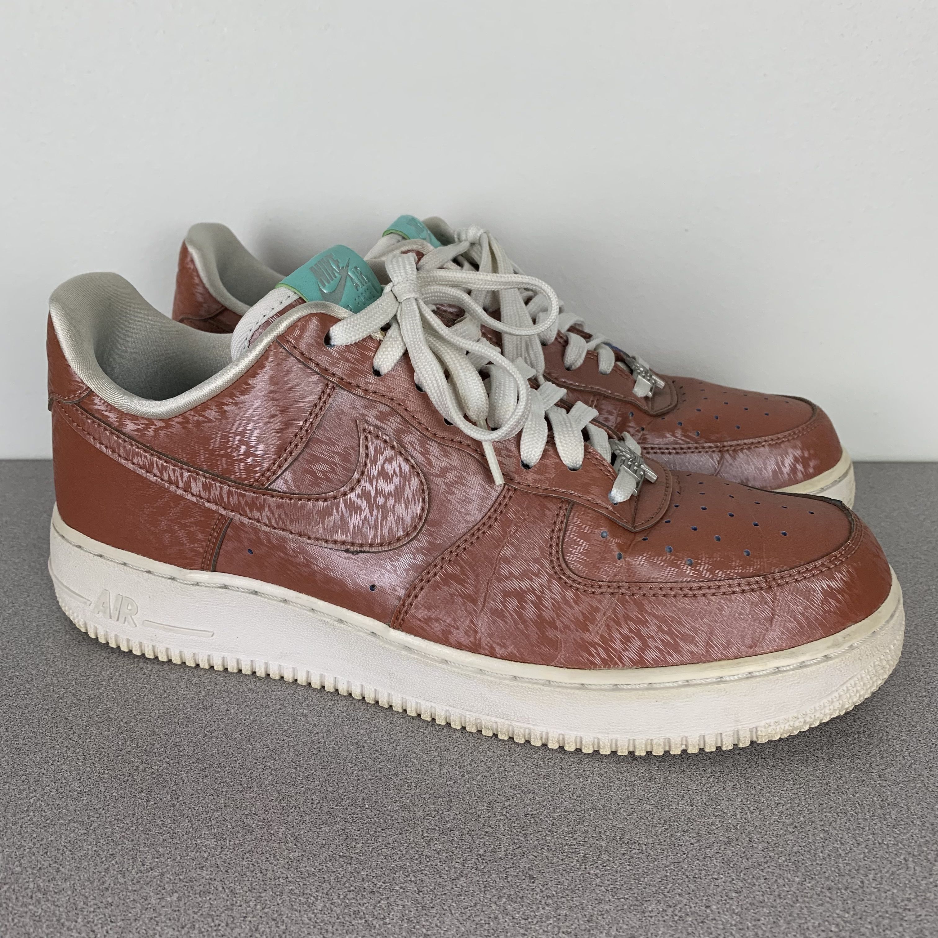 Nike Air Force 1 Low Lady Liberty Size US 9.5 / EU 42-43 - 1 Thumbnail